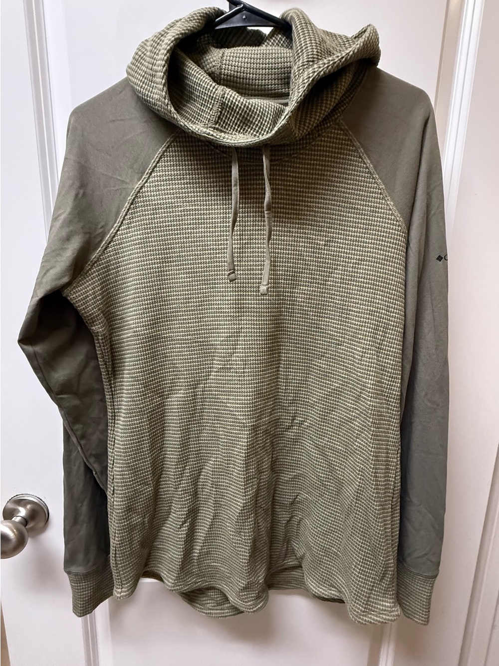 Columbia Women’s Olive Green Waffle Knit Hooded Pullover Size XL